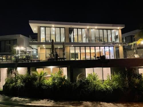 Villa with Sea View