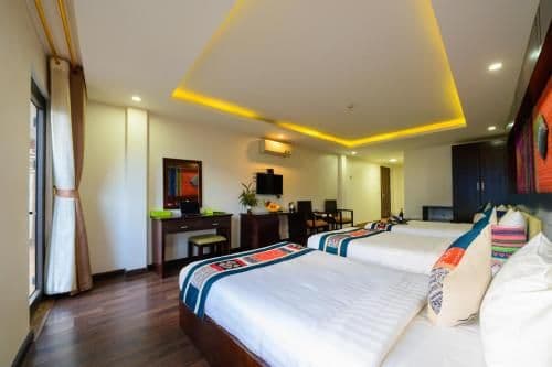 Triple Room with Mountain View