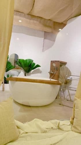 One-Bedroom Bungalow