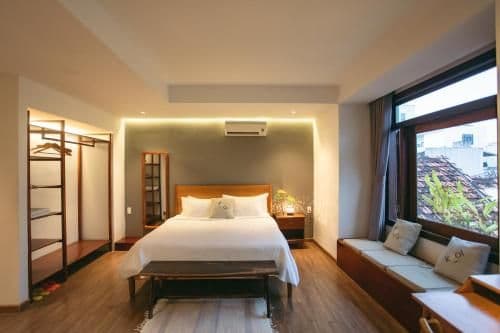 King Room with Balcony