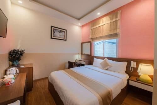 Deluxe Queen Room