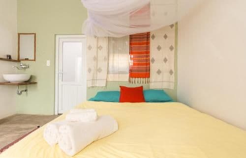 Deluxe Double Room (2 Adults + 1 Child)