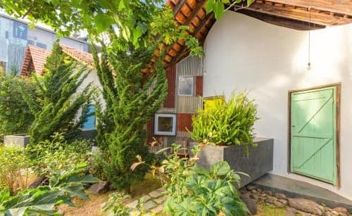 Studio with Garden View