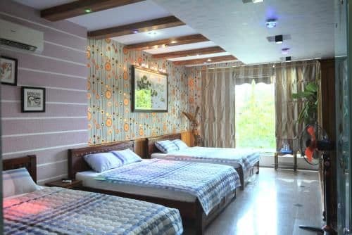 Basic Triple Room with Shared Bathroom