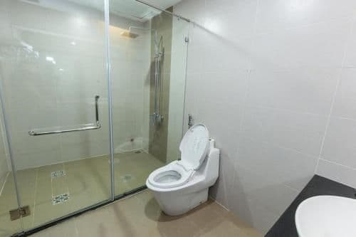 Daisy Room - Day Use 4 Hours. Extra charge for overnight stay