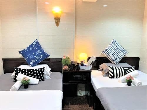 Deluxe Family Room