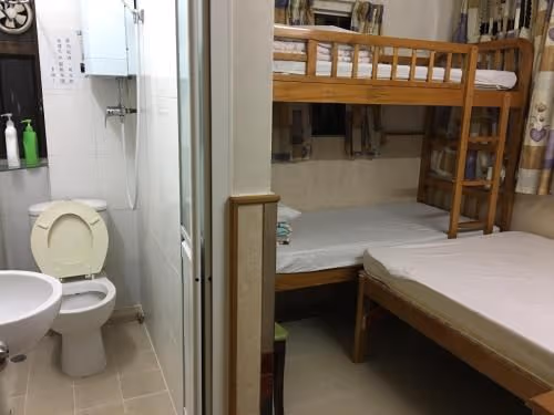 Quadruple Room with Private Bathroom