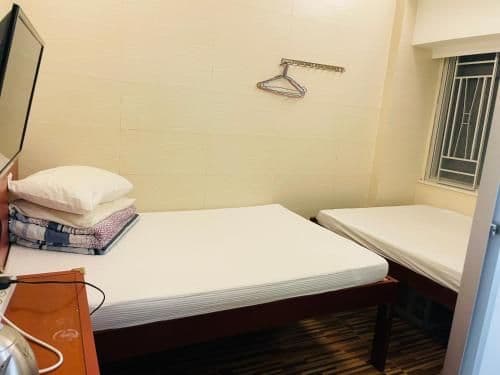 Quadruple Room with Private Bathroom