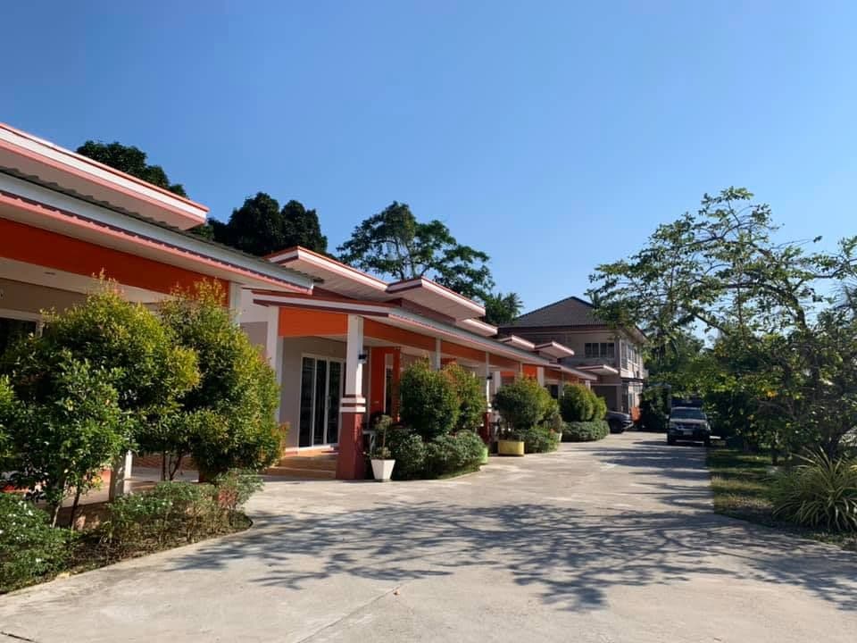 Baan Rai Resort Langsuan