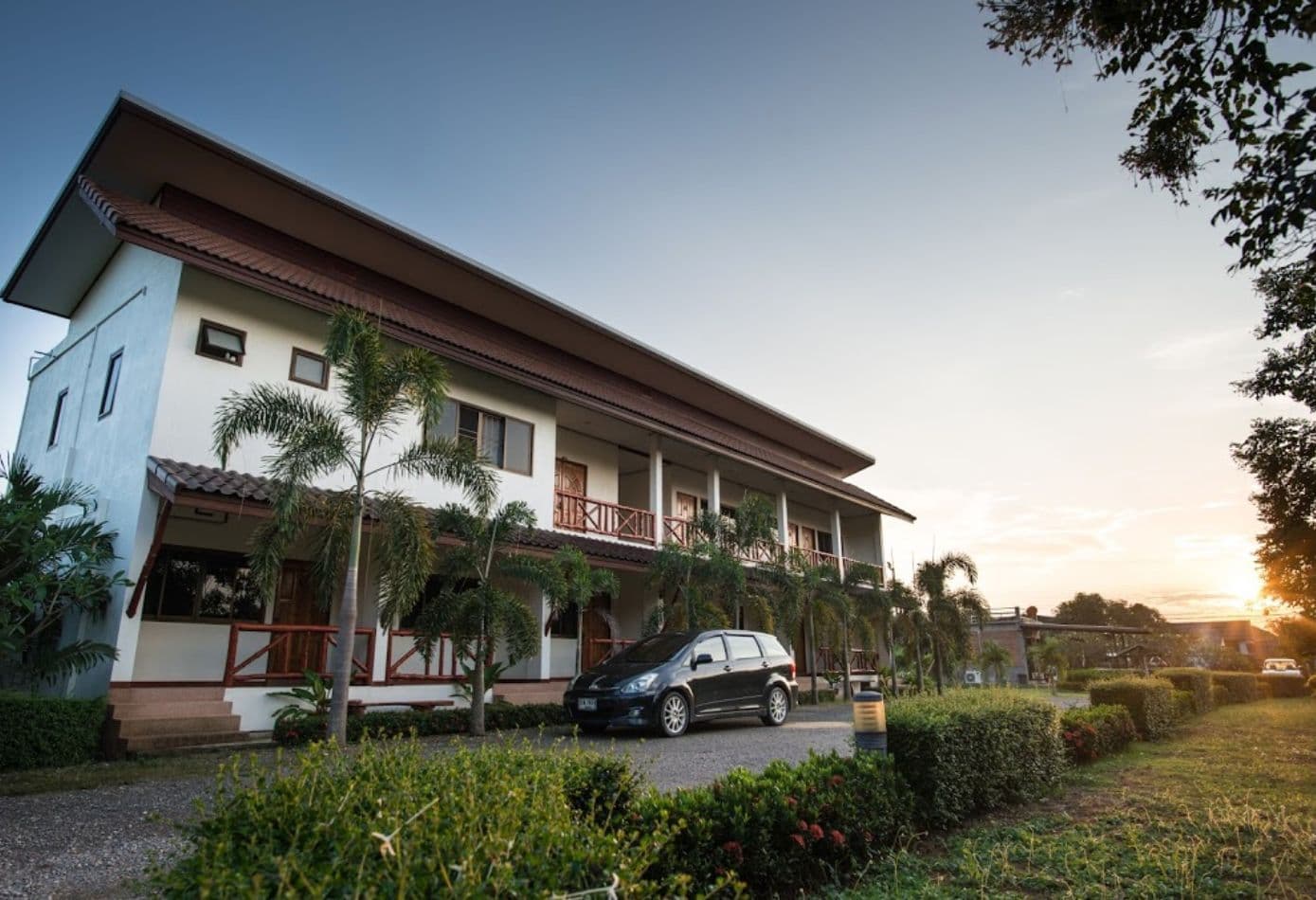 Chiang Khum Tailue Resort