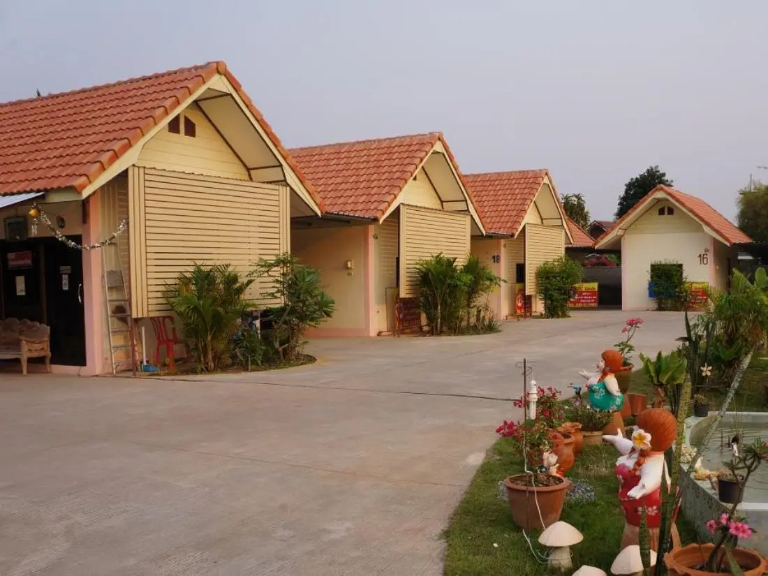 Happy Resort Mahasarakam Phayakkhaphum Phisai
