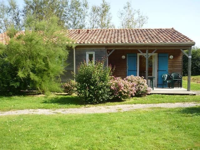 BUNGALOW CAPACITY 6