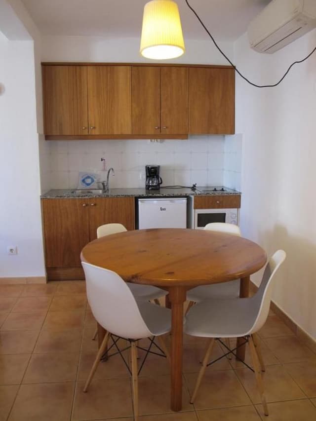 APARTMENT CAPACITY 4 ONE BEDROOM