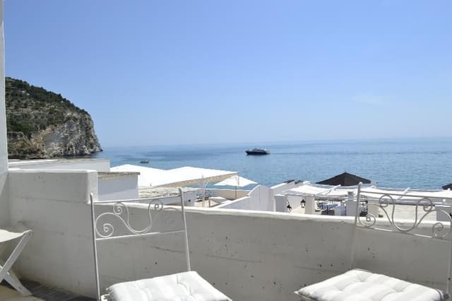 Double or Twin DELUXE SEA VIEW