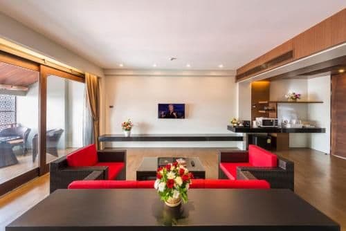 Honeymoon Suite