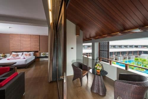 Honeymoon Suite