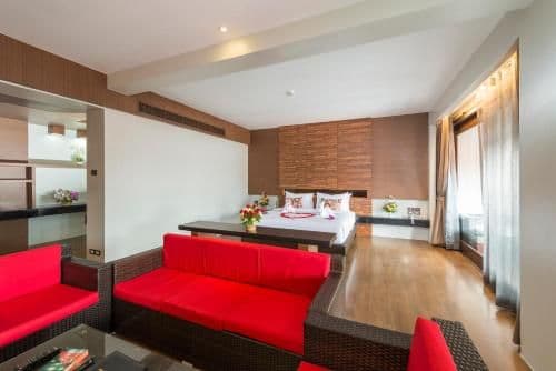 Honeymoon Suite