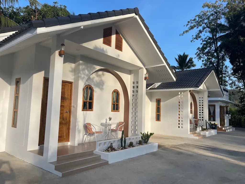 Baan Aun Jai Resort