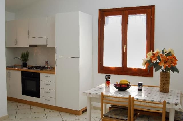 APARTMENT CAPACITY 6 TWO BEDROOMS