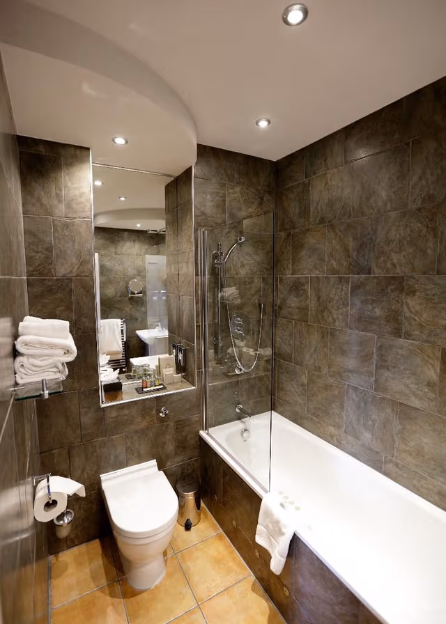 SUITE WITH JACUZZI