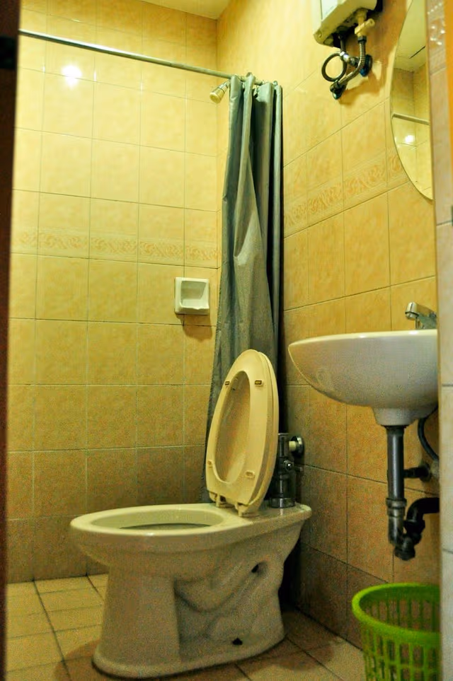 TWIN DELUXE