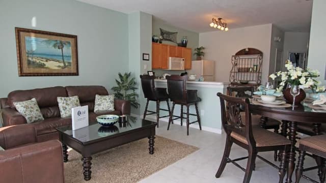 TOWNHOME THREE BEDROOMS