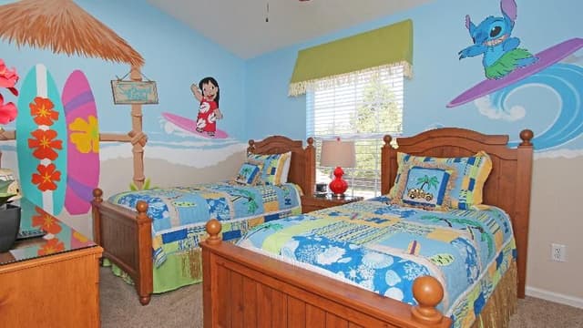 TOWNHOME THREE BEDROOMS
