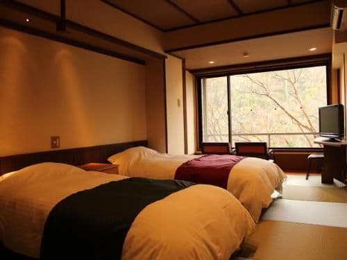 Twin Room with Tatami Area with Mountain View