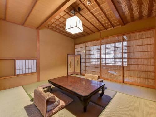 Suite with Tatami Area
