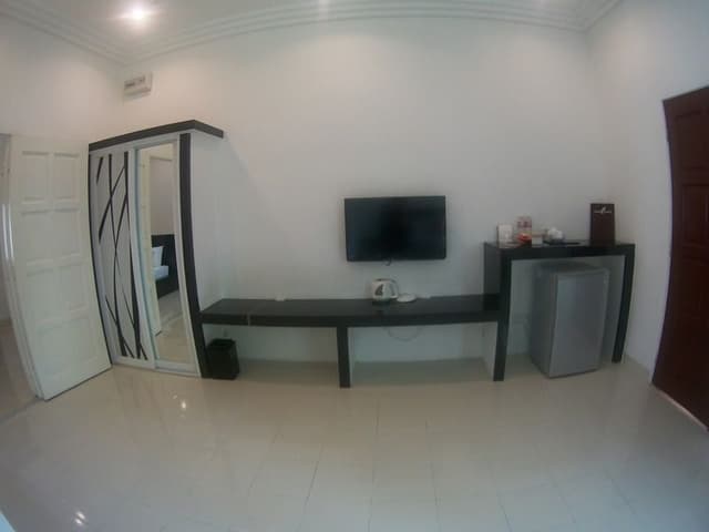 FAMILY ROOM STANDARD