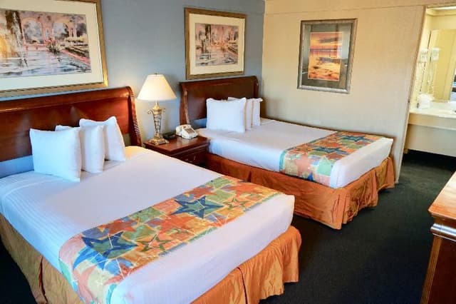 DOUBLE TWO DOUBLE BEDS