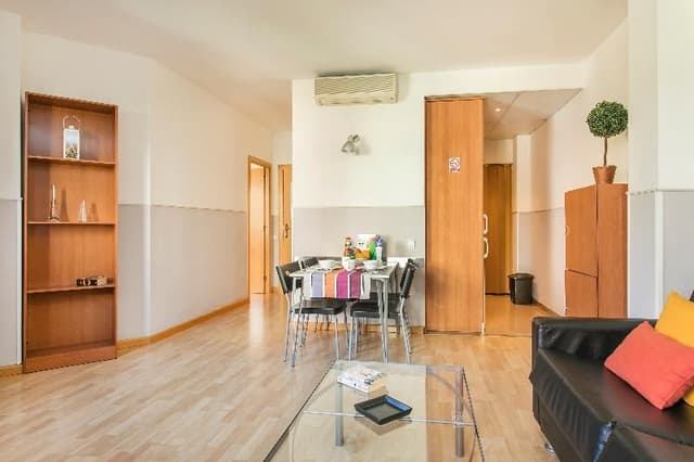APARTMENT CAPACITY 2