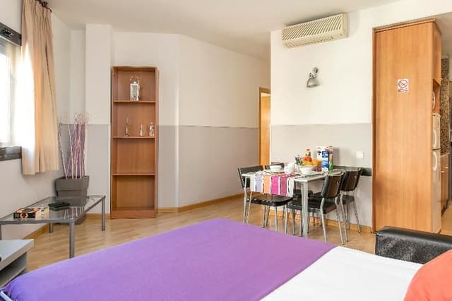APARTMENT CAPACITY 4