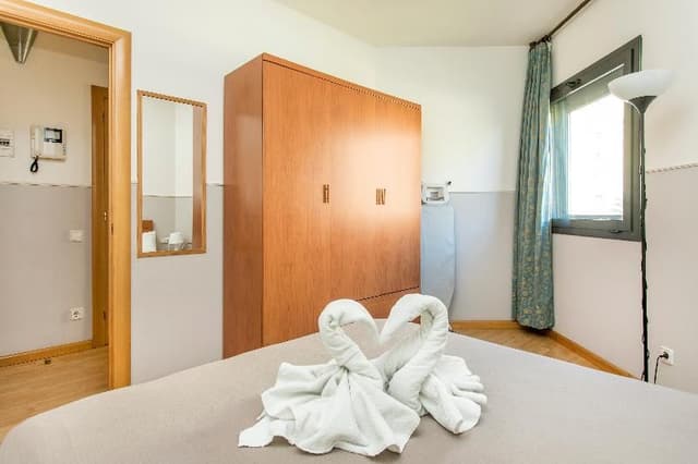 APARTMENT CAPACITY 3
