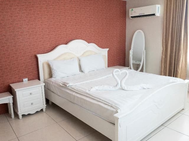 APARTMENT FOUR BEDROOMS
