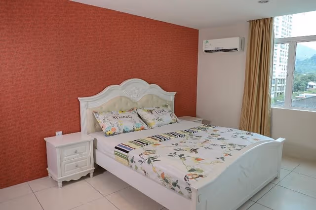 APARTMENT FOUR BEDROOMS