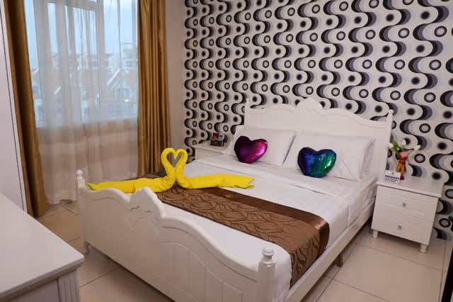 APARTMENT FOUR BEDROOMS