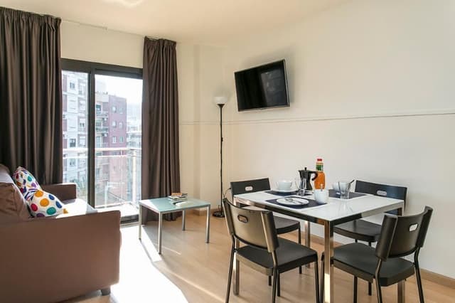 APARTMENT CAPACITY 3 TWO BEDROOMS