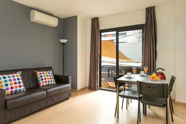 APARTMENT CAPACITY 4 TWO BEDROOMS