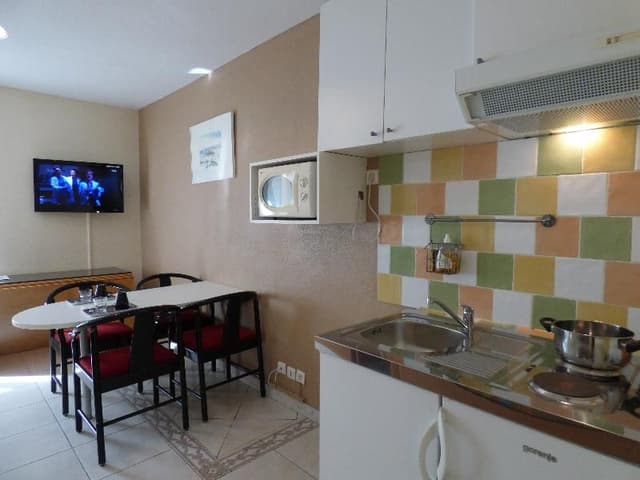 APARTMENT CAPACITY 4