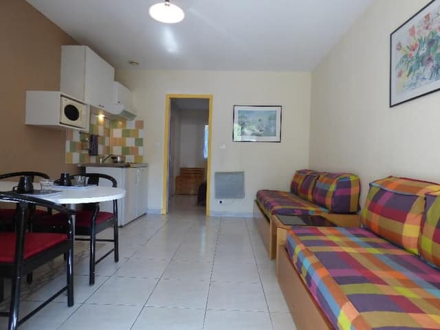 APARTMENT CAPACITY 4