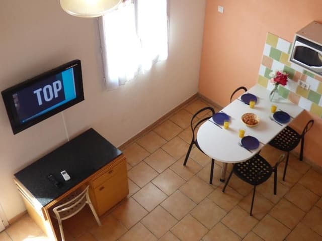 APARTMENT DUPLEX