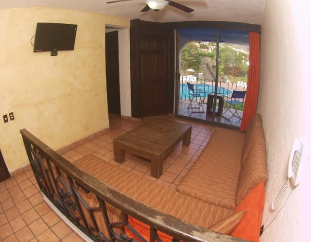JUNIOR SUITE KING SIZE BED