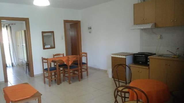 APARTMENT TWO BEDS