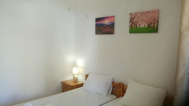APARTMENT TWO BEDS