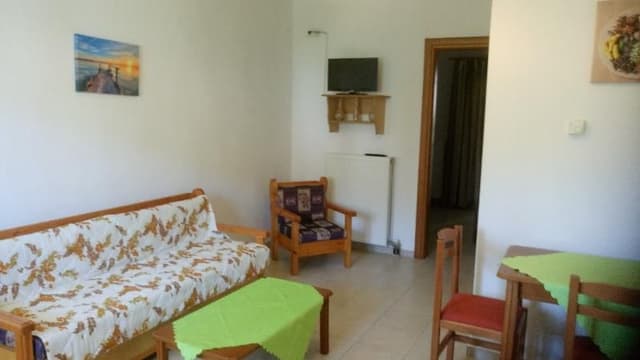 APARTMENT TWO BEDS