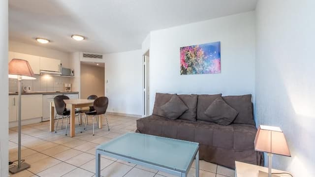 APARTMENT CAPACITY 4 ONE BEDROOM