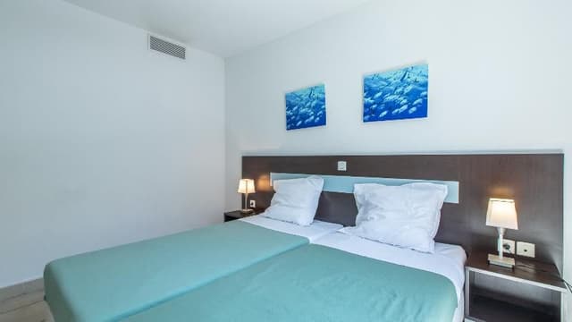 APARTMENT CAPACITY 6 TWO BEDROOMS