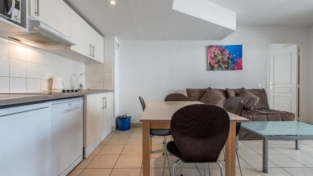 APARTMENT CAPACITY 6 TWO BEDROOMS