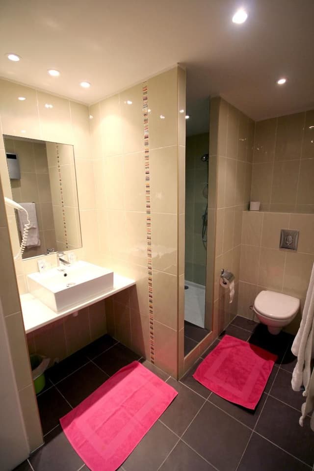 APARTMENT THREE BEDS